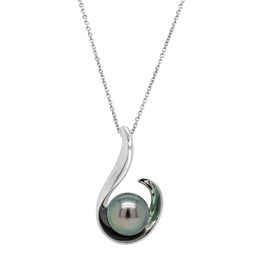 14ct White Gold Black Pearl Hook Pendant