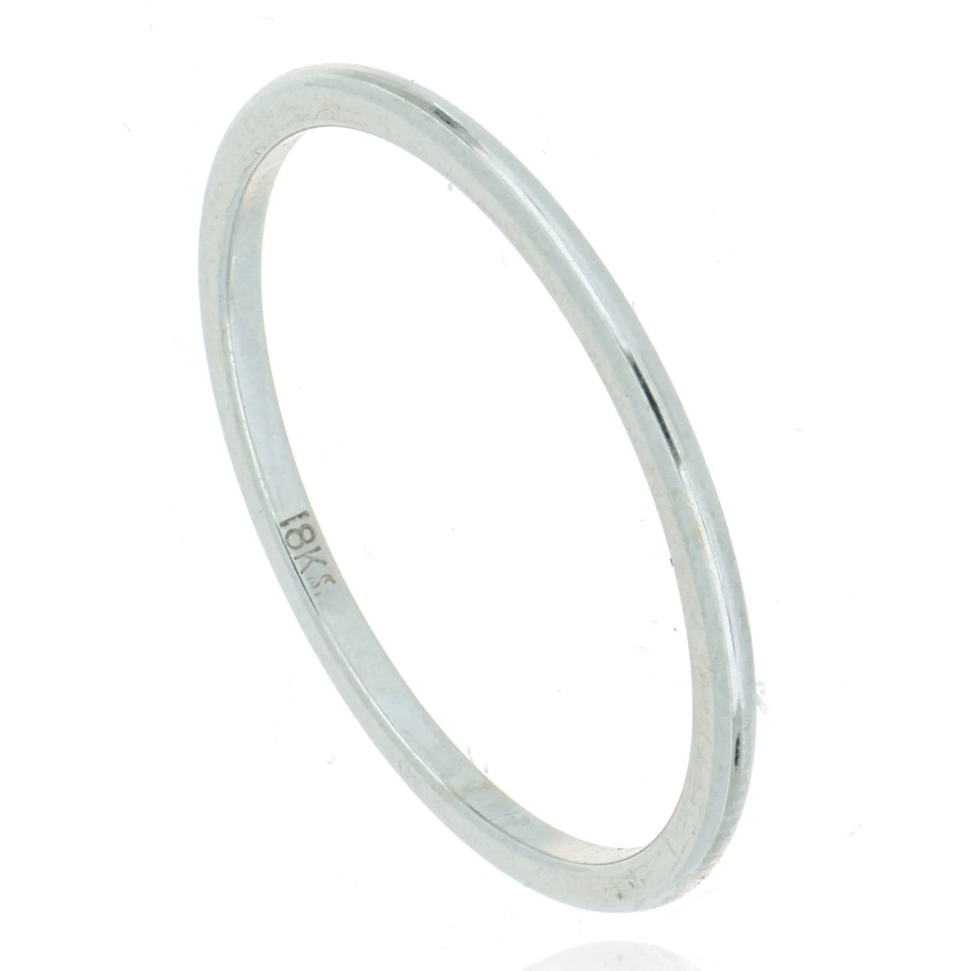 18k White Gold Half Round Wedding Band