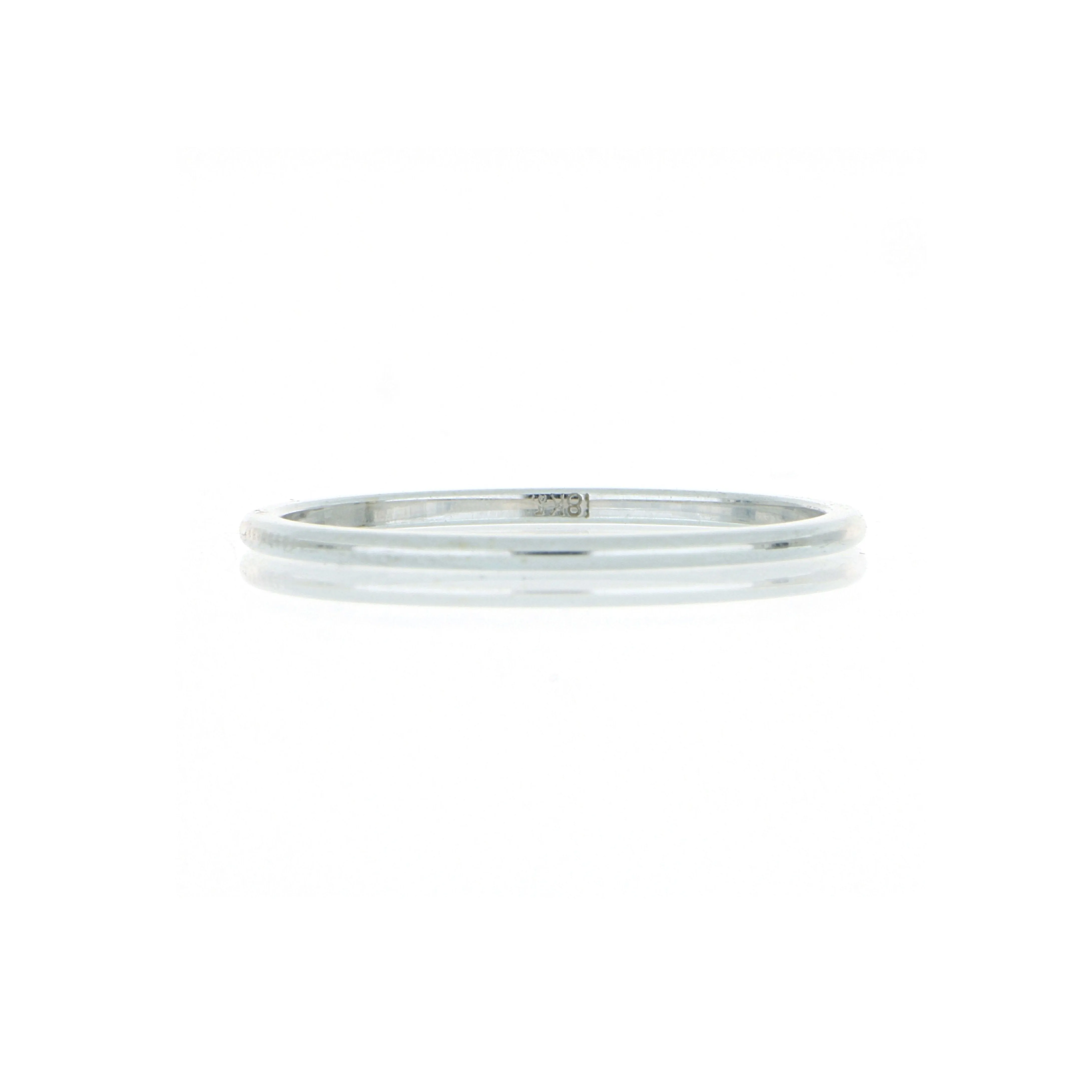 18k White Gold Half Round Wedding Band