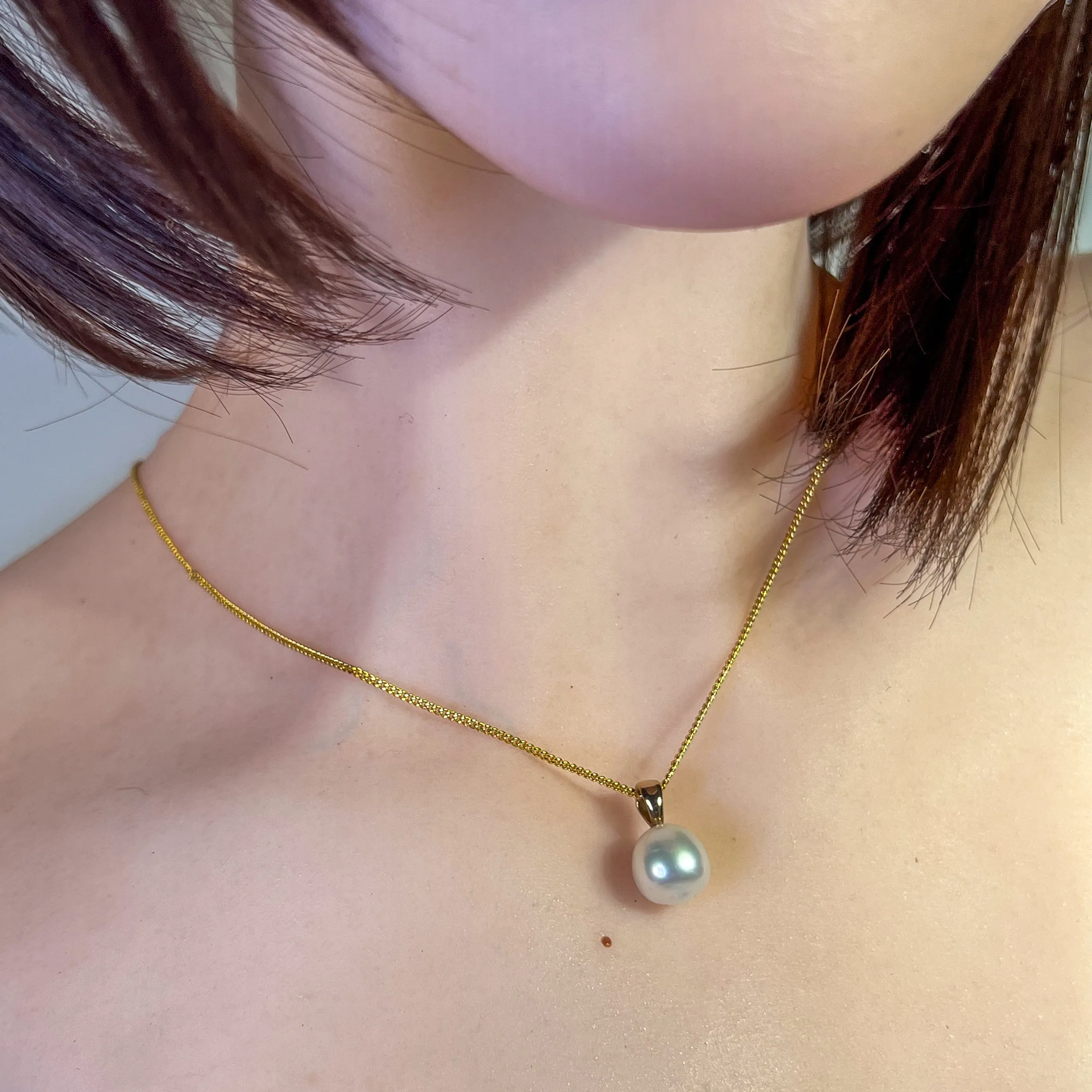 9kt Yellow Gold South Sea Pearl pendant