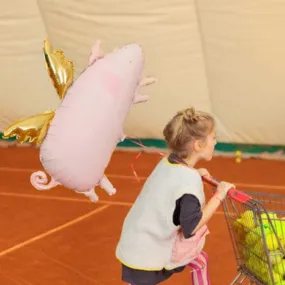 Cute Flying Pig Birthday Balloon