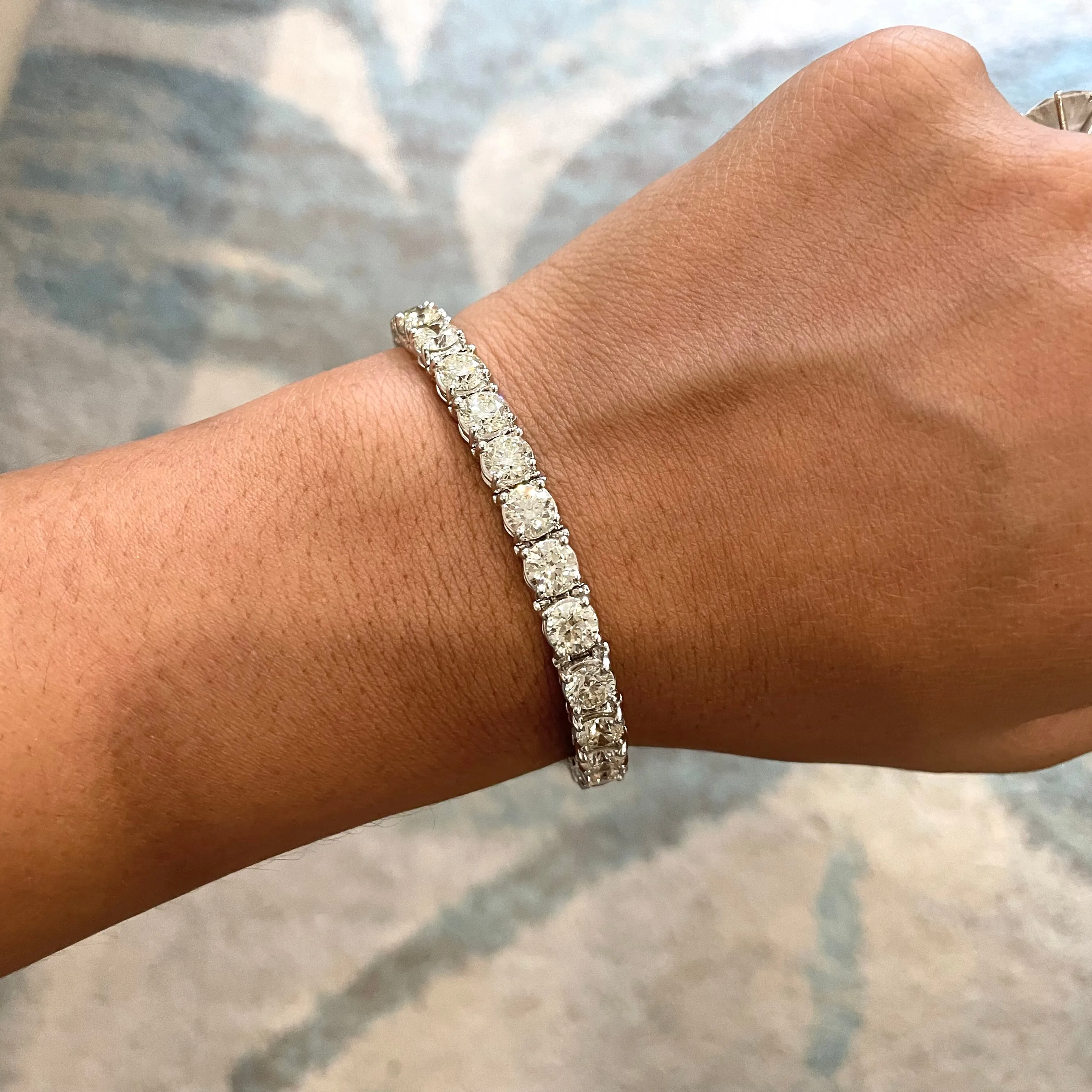 Diamond Tennis Bracelet (15.36 ct Diamonds) in White Gold