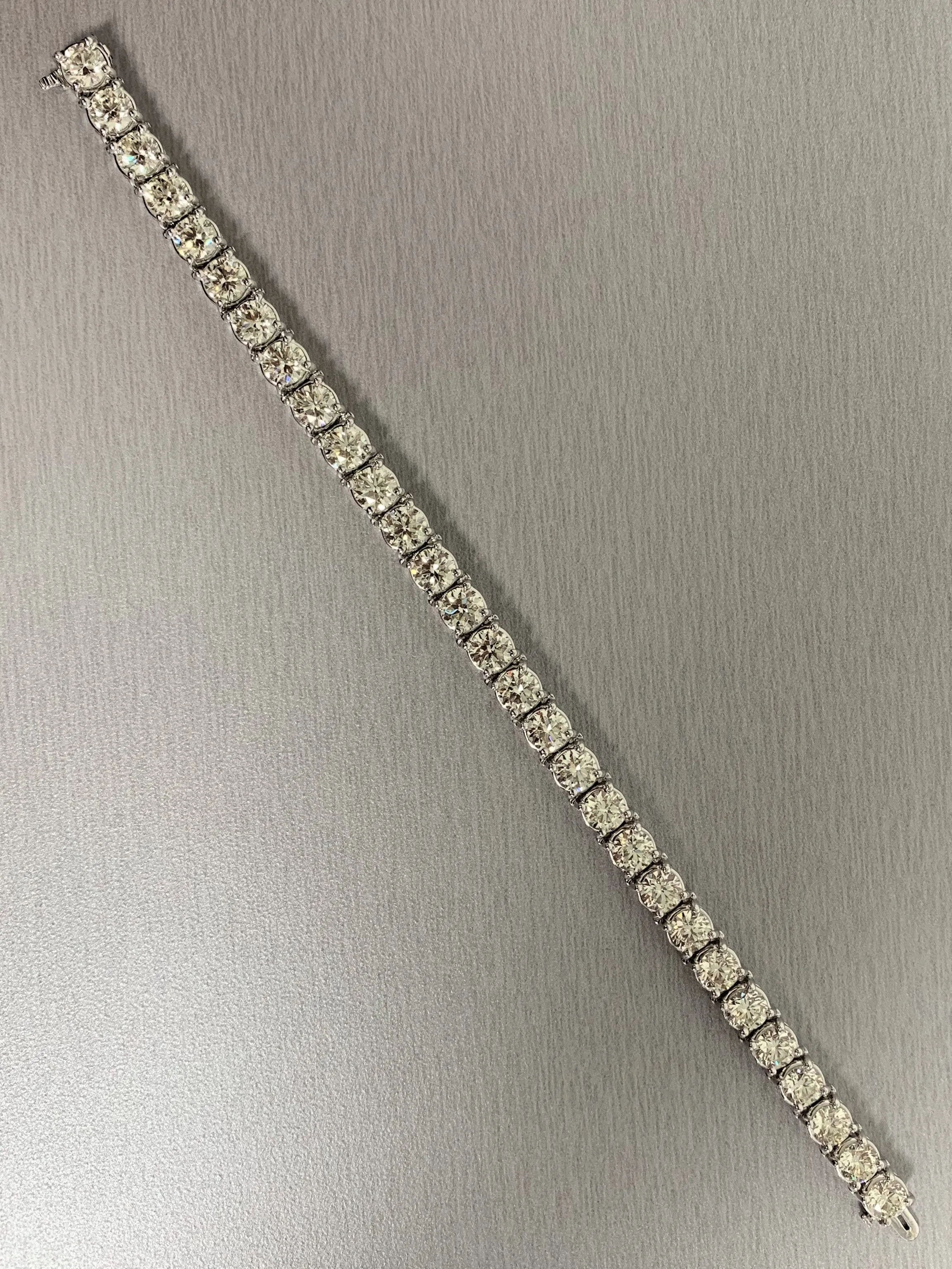 Diamond Tennis Bracelet (15.36 ct Diamonds) in White Gold