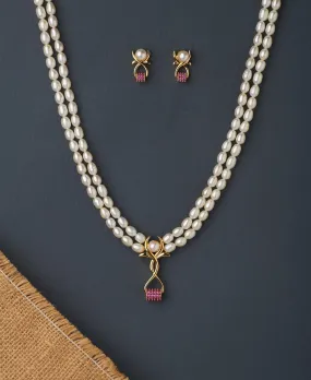 Fashionable Real Pearl Neckalce Set