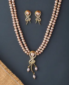 Fashionable Stone Studded Pearl Necklace Set