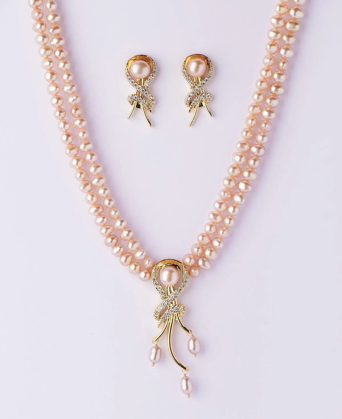 Fashionable Stone Studded Pearl Necklace Set