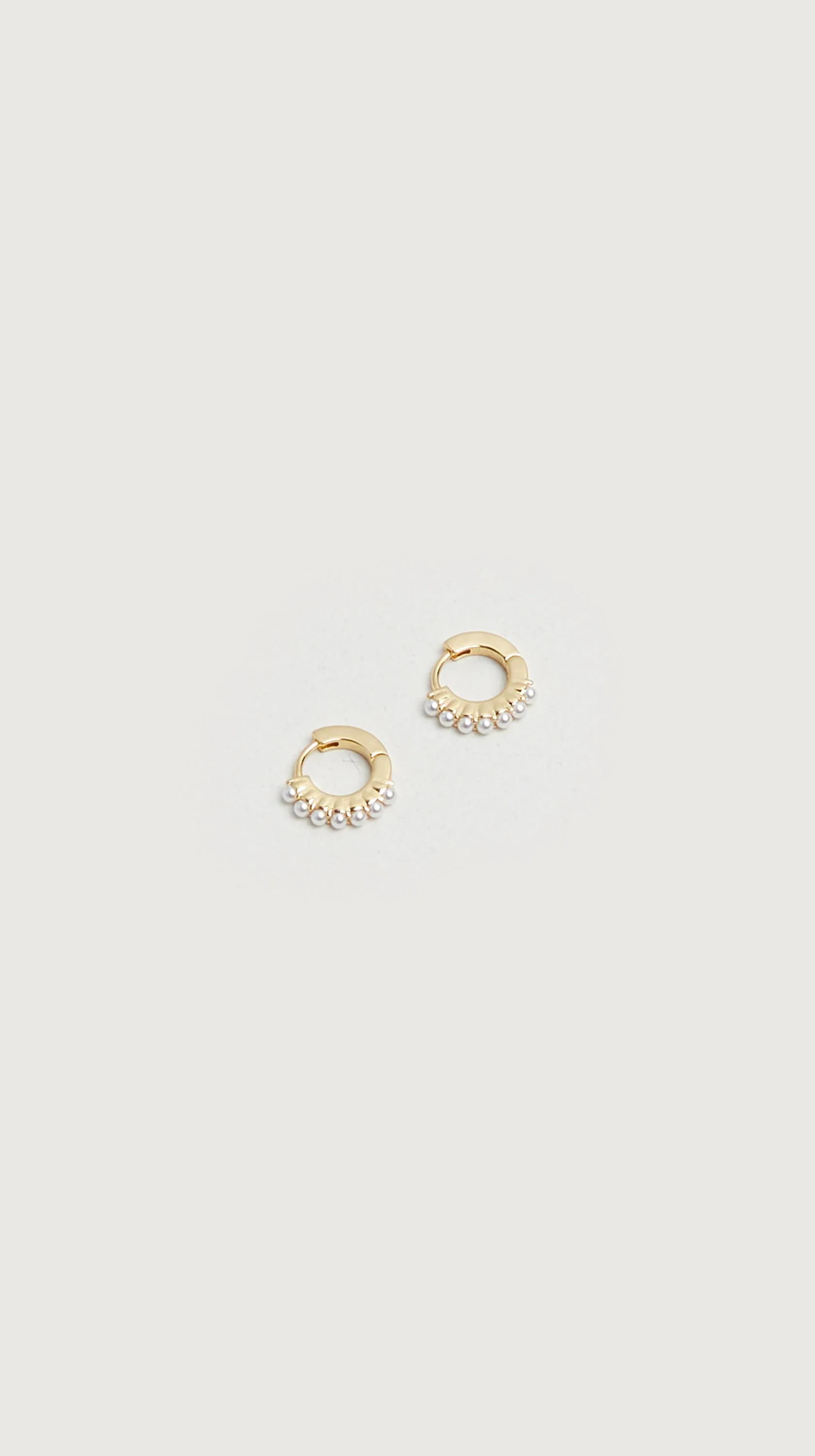 HOOPS WITH PEARL DOTS