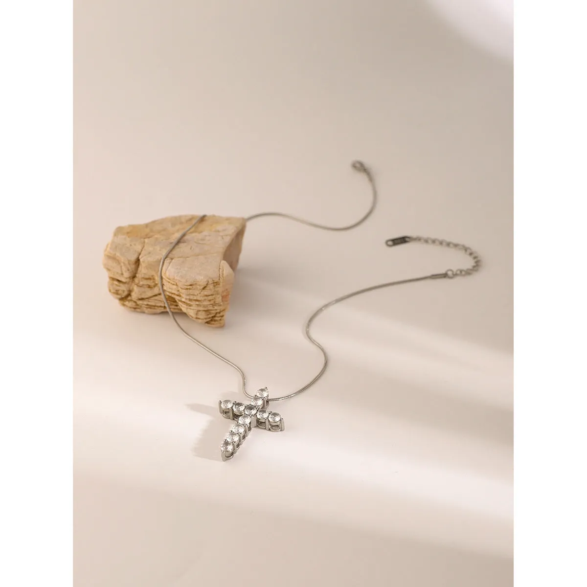 IG Style Cross Stainless Steel Electroplating Necklaces
