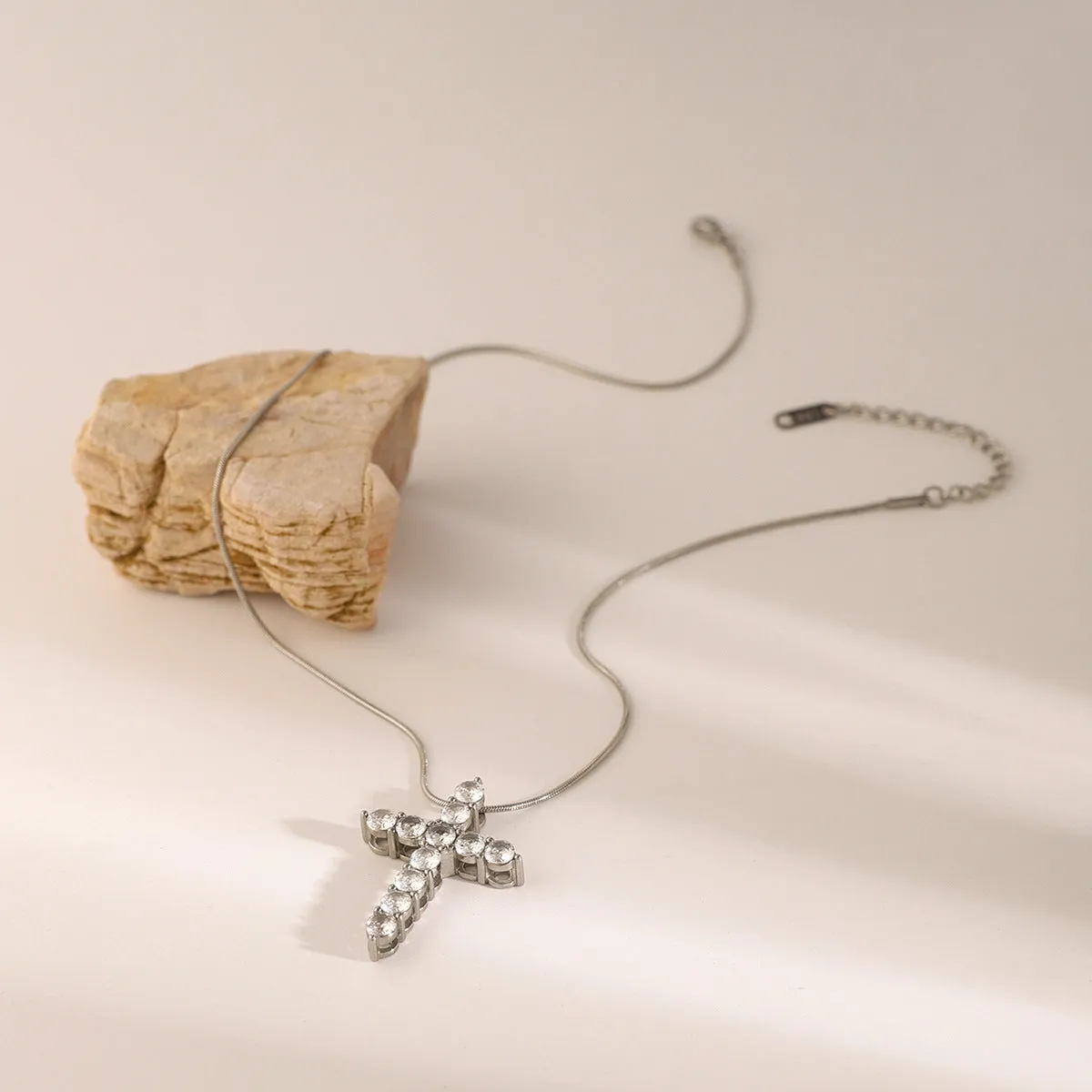 IG Style Cross Stainless Steel Electroplating Necklaces