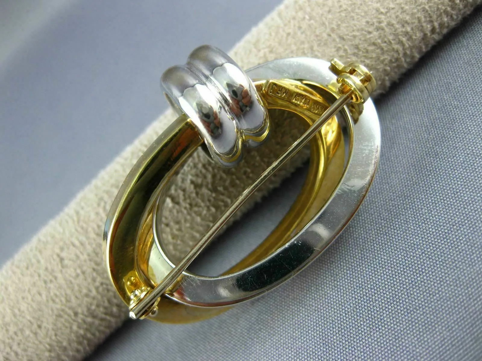 LARGE 14KT WHITE & YELLOW GOLD 3D OVAL DOUBLE HOOP LOVE KNOT BROOCH PENDANT #953