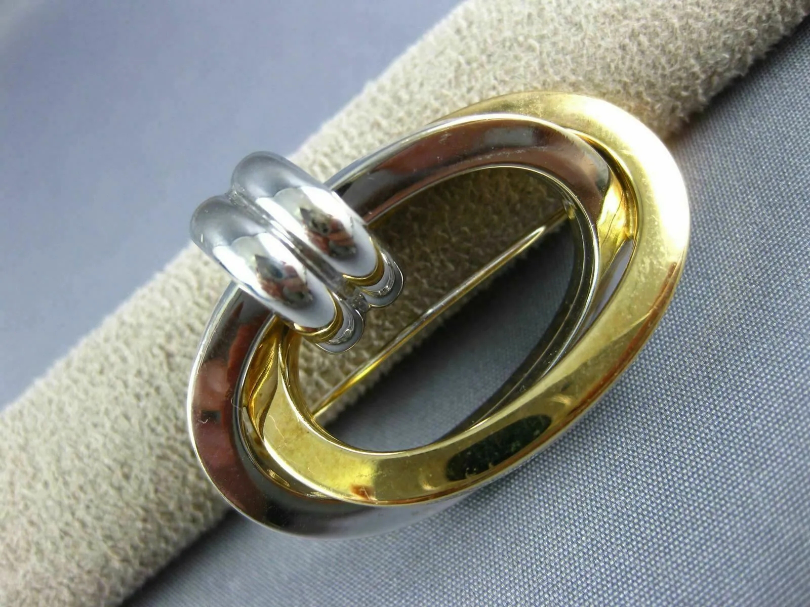 LARGE 14KT WHITE & YELLOW GOLD 3D OVAL DOUBLE HOOP LOVE KNOT BROOCH PENDANT #953