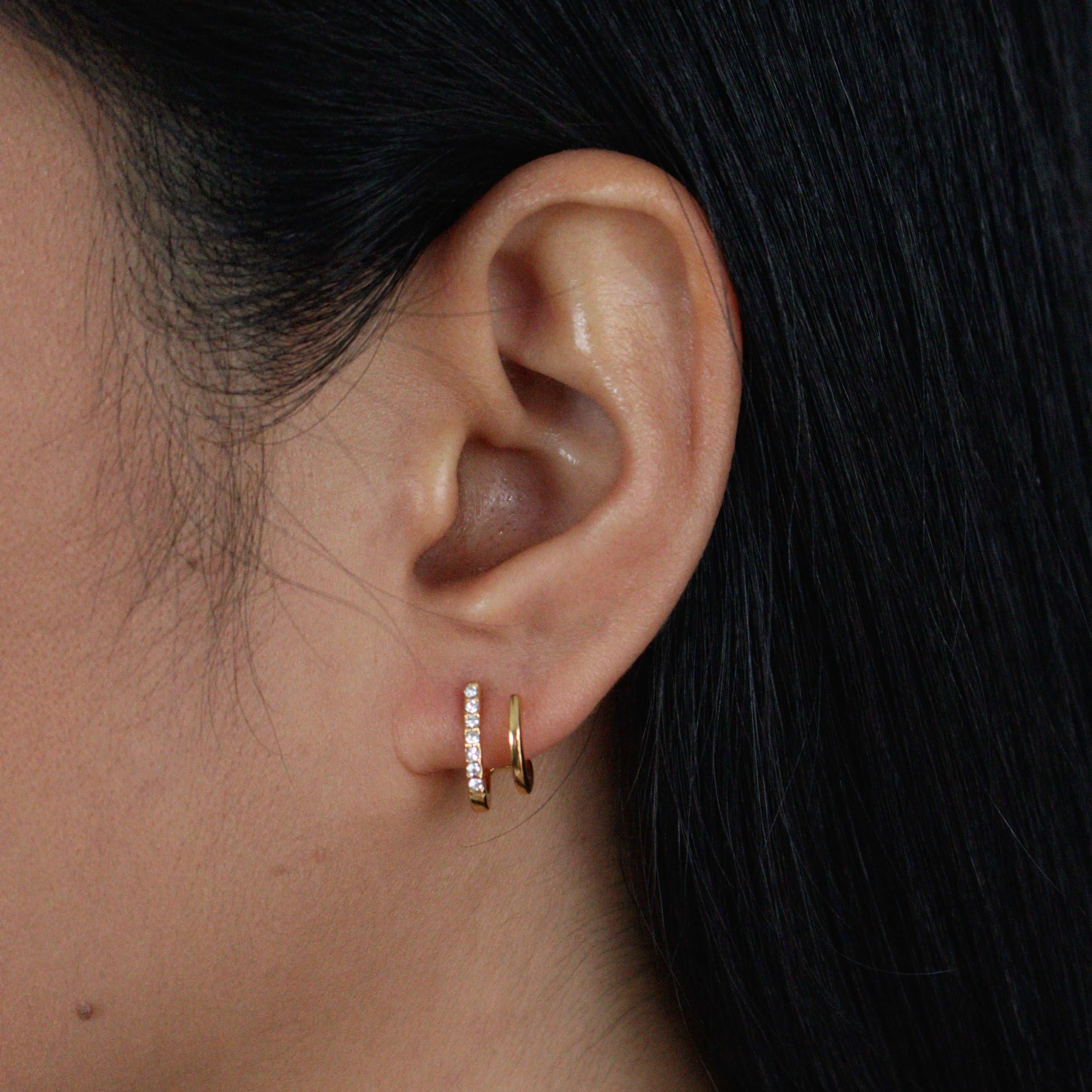 Mia Sparkling CZ Stud Earrings
