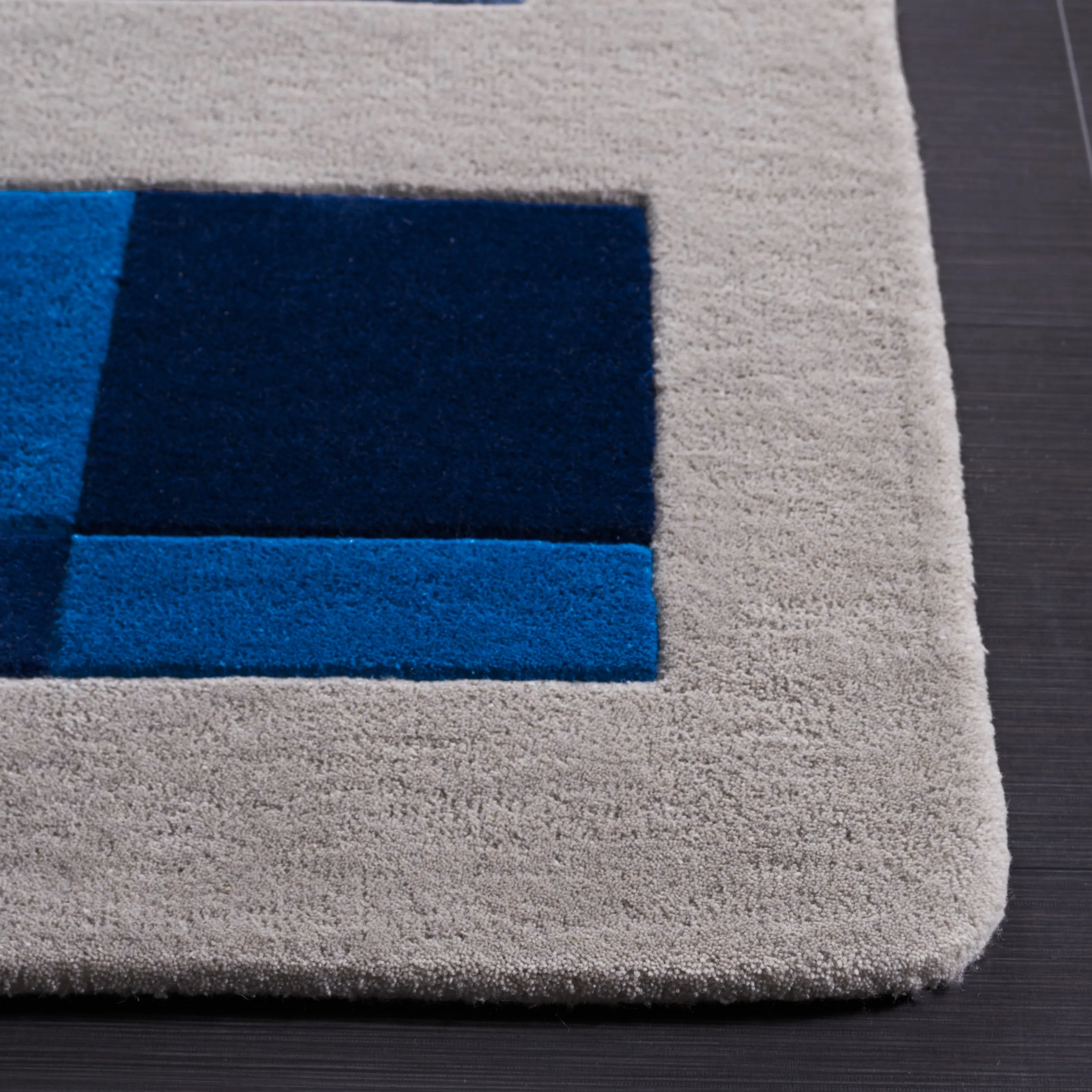 Safavieh Fifth Avenue 148 Rug, FTV148