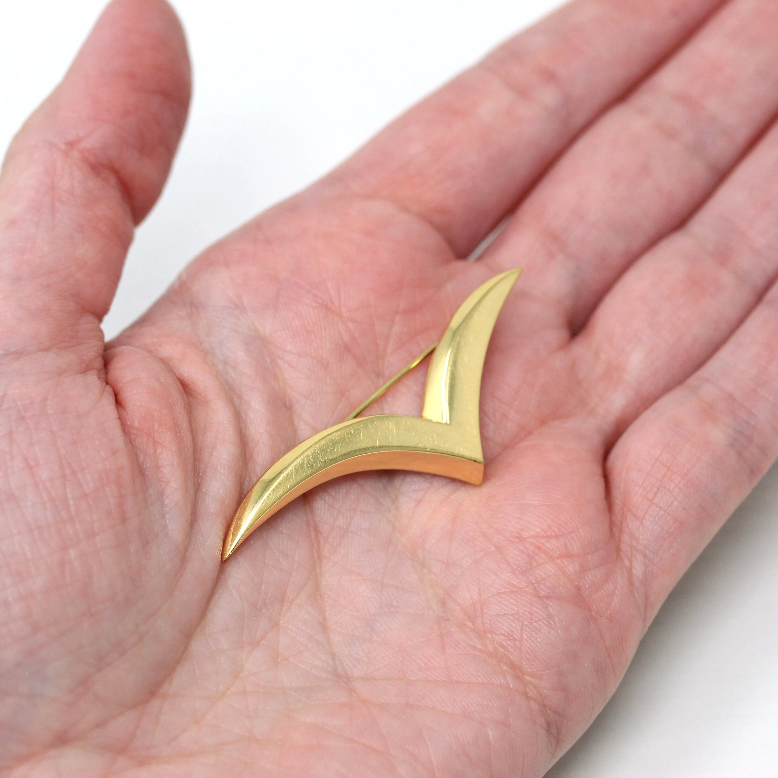 Sale - Tiffany & Co. Brooch - Estate 18k Yellow Gold Flying Seagull Wing Pin - Circa 1980s Era Tiffany's Statement Fashion Accessory Jewelry