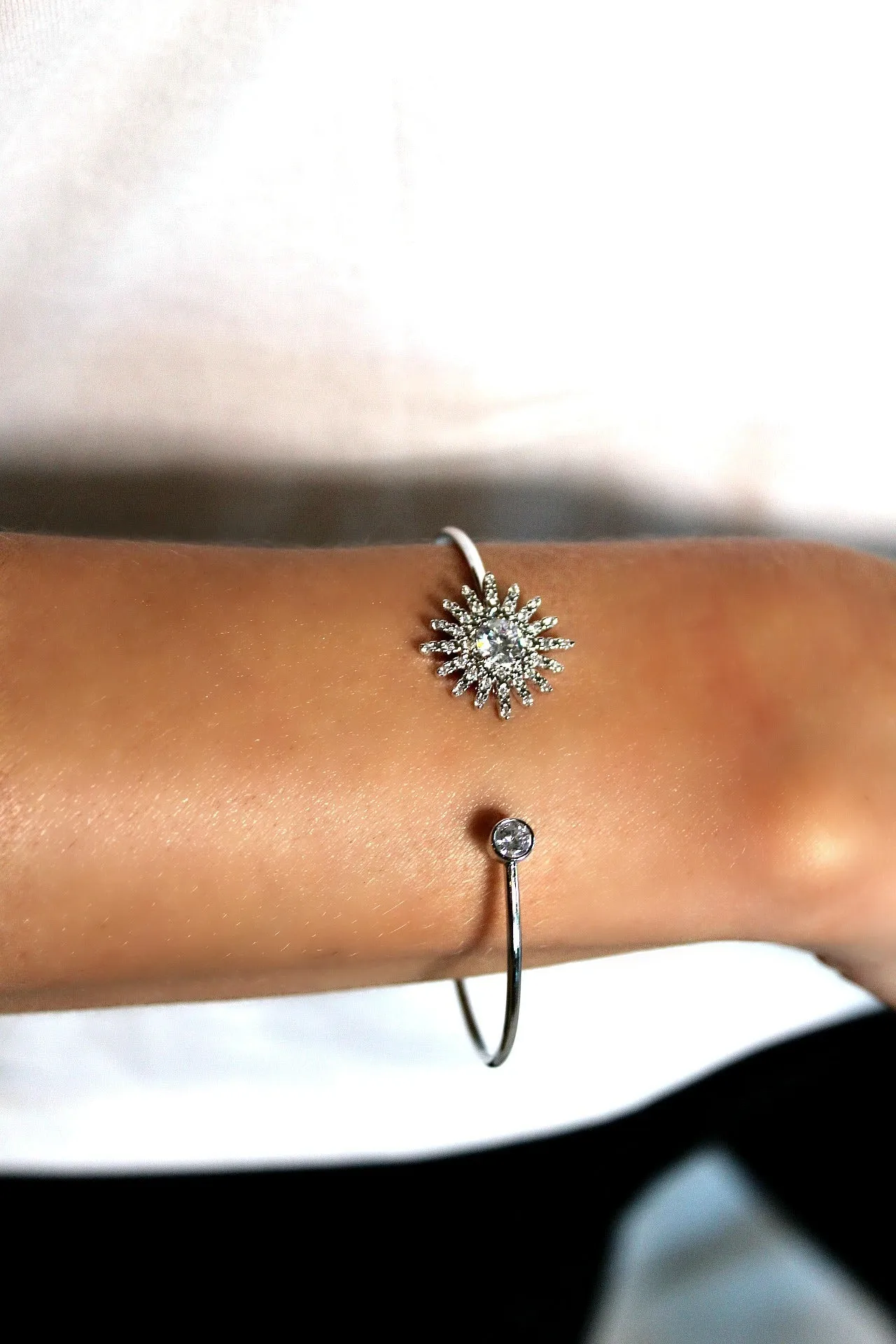 Starburst Stretch Cuff Bracelet in Silver