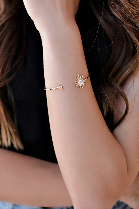 Starburst Stretch Cuff Bracelet in Silver