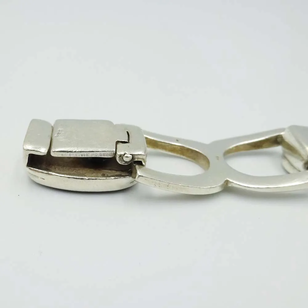 Sterling Silver and Onyx Buckle Link Ladies Bracelet 7"