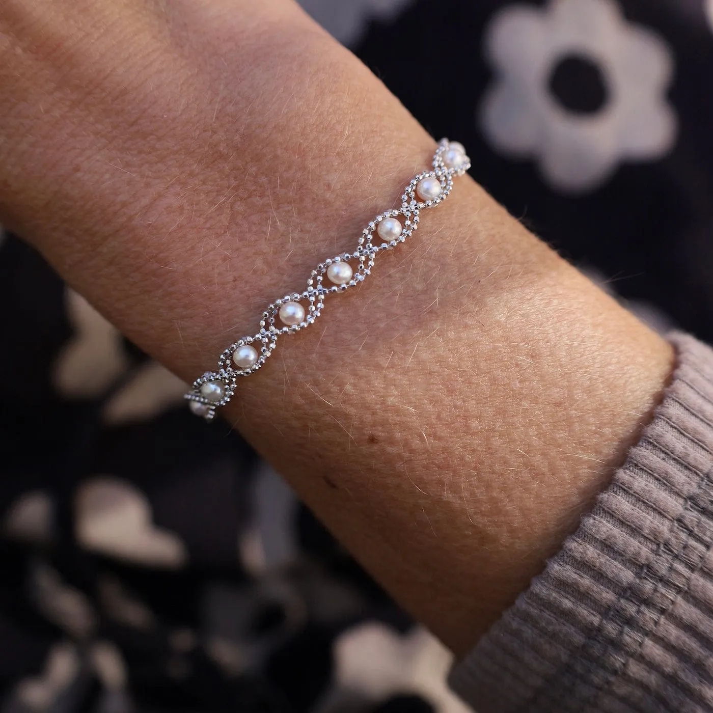 Sterling Silver Captured Pearl Bracelet