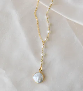 Wandering Pearls Necklace